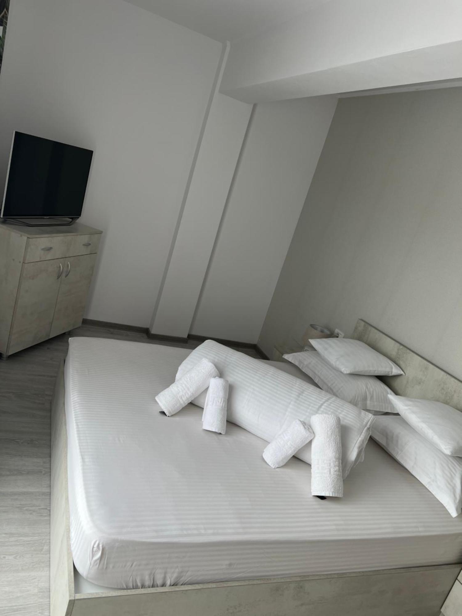Apartament Anais Alba Iulia Eksteriør bilde