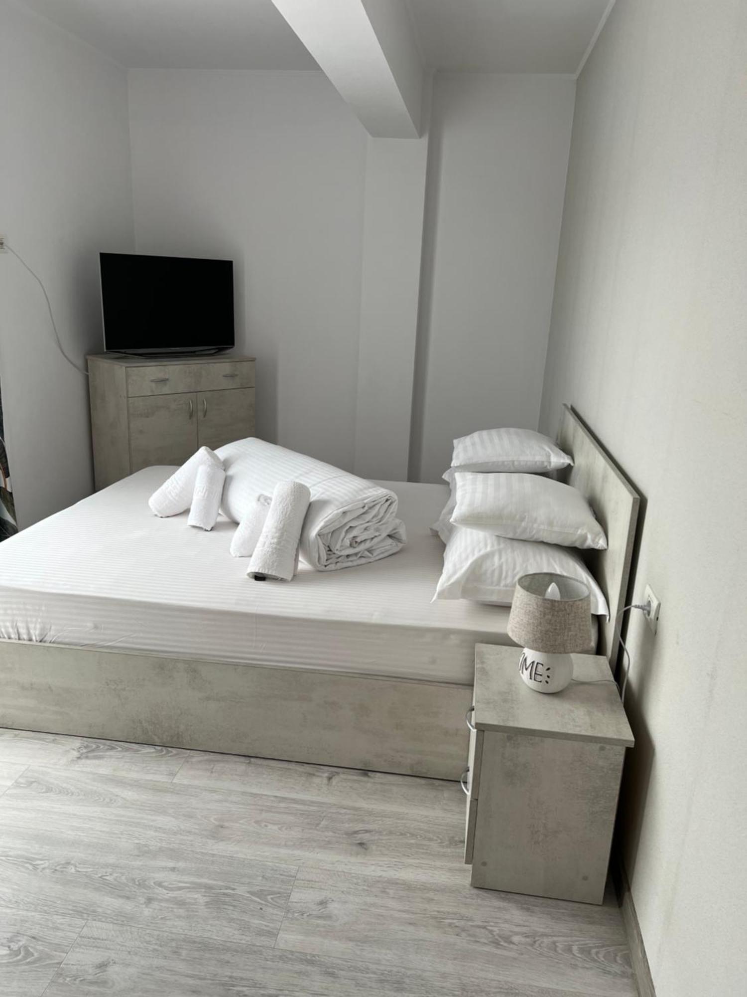Apartament Anais Alba Iulia Eksteriør bilde
